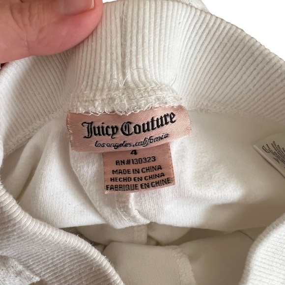 Juicy Couture- Girls Matching Set-Size 4. Color cream and gold - Picture 4 of 8